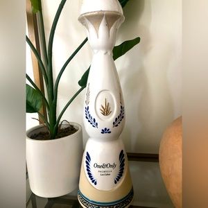 Clase azul One and Only